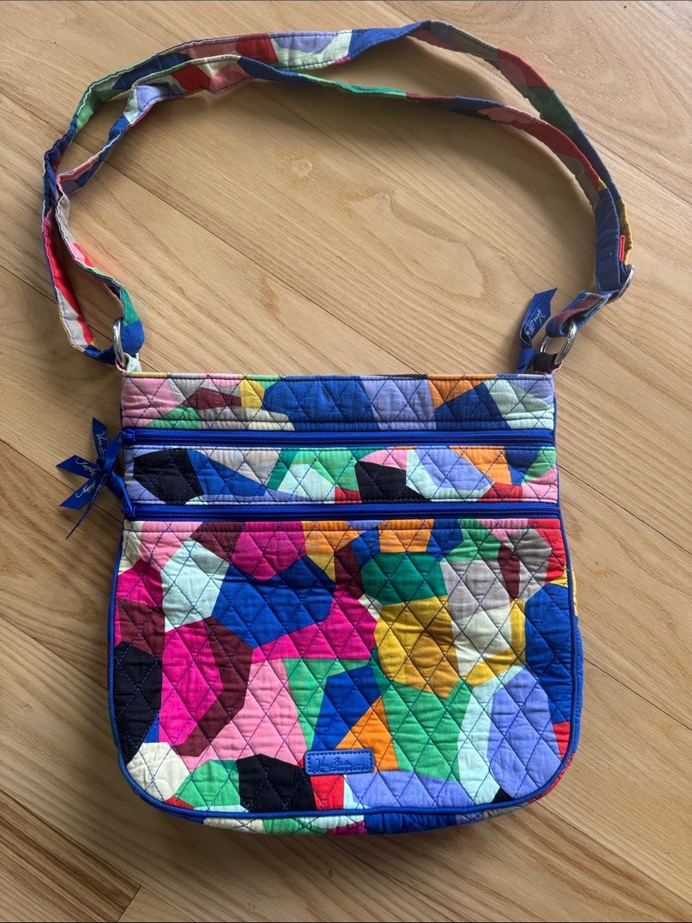 Vera Bradley Hipster Crossbody Pop Art Retired Pattern Quilted Bag